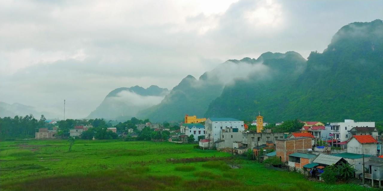 Trung Duc Hotel Фонгня Экстерьер фото