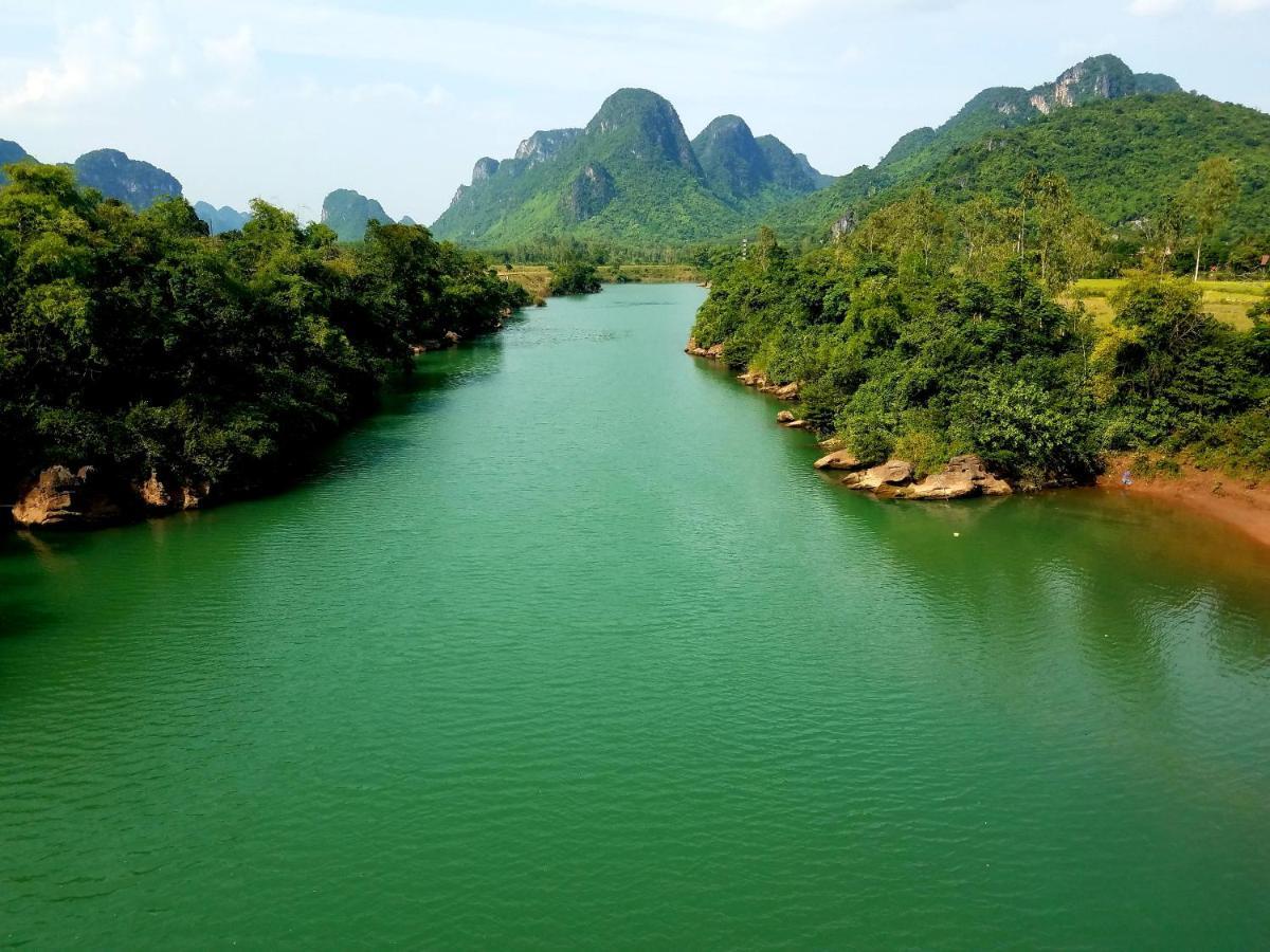 Trung Duc Hotel Фонгня Экстерьер фото